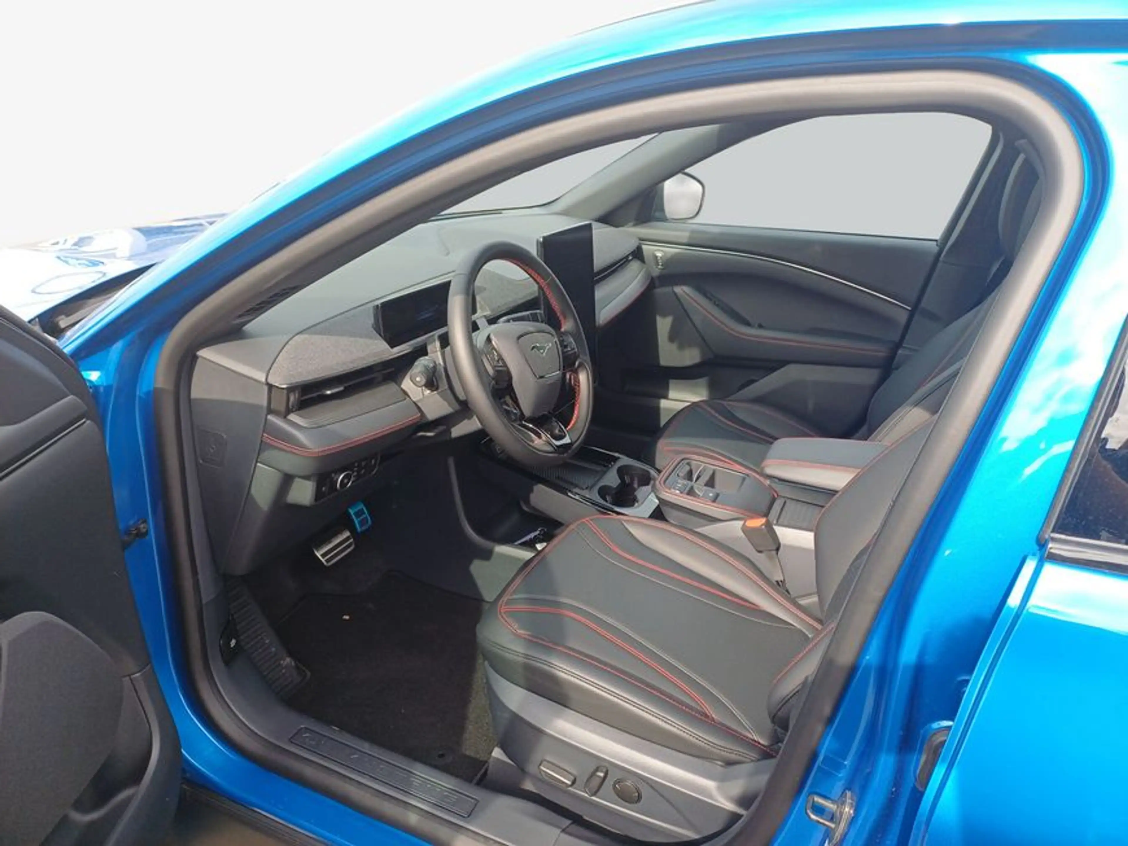 Ford Mustang Mach-E PREMIUM 203 kW, 5-türig (Strom) — photo 11