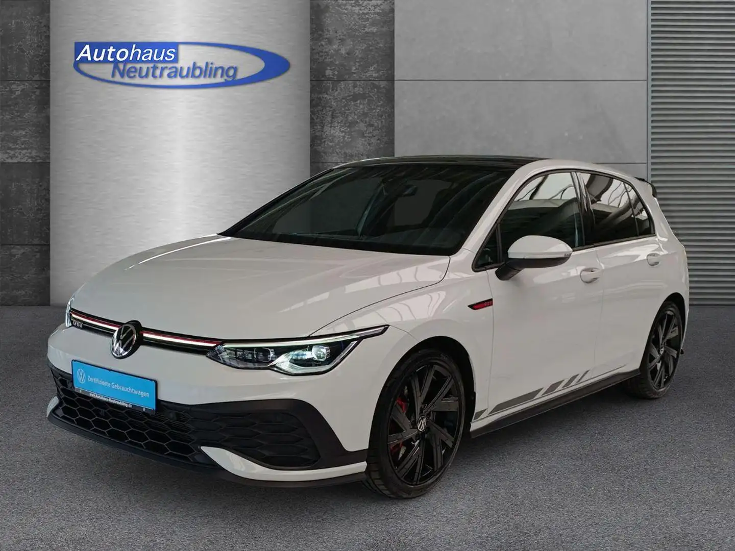 Volkswagen Golf 8 2.0 TSI "GTI CLUBSPORT" 300 PS DSG+NAVI+REARVIEW Biały - 2