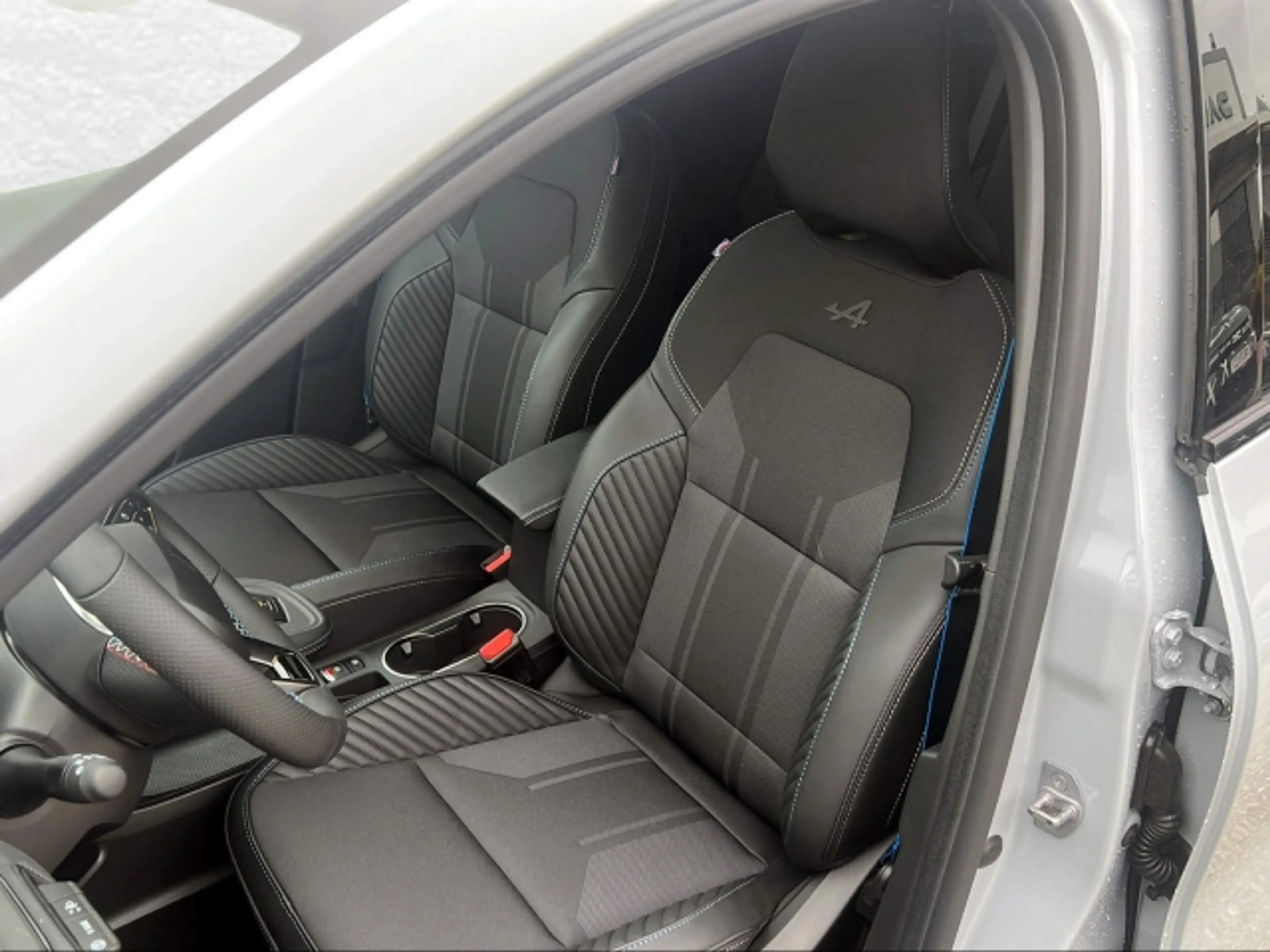 Renault Symbioz SYMBIOZ Esprit Alpine Full Hybrid E-Tech 160 (MY2 — photo 12