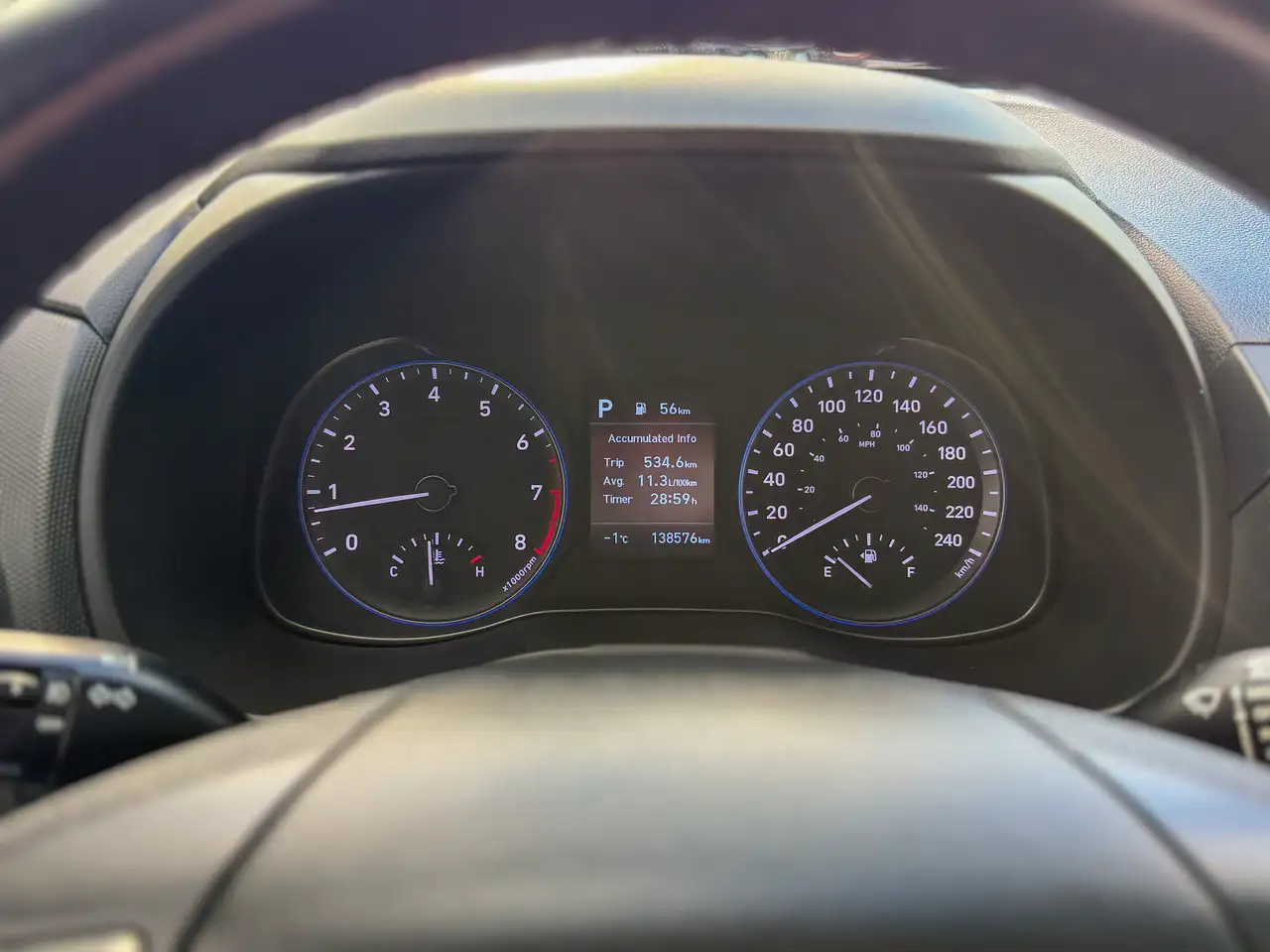 Hyundai KONA снимка Hyundai KONA