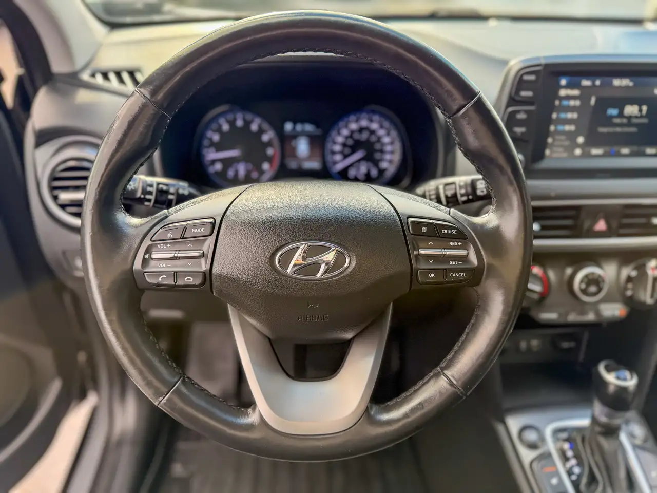 Hyundai KONA снимка Hyundai KONA