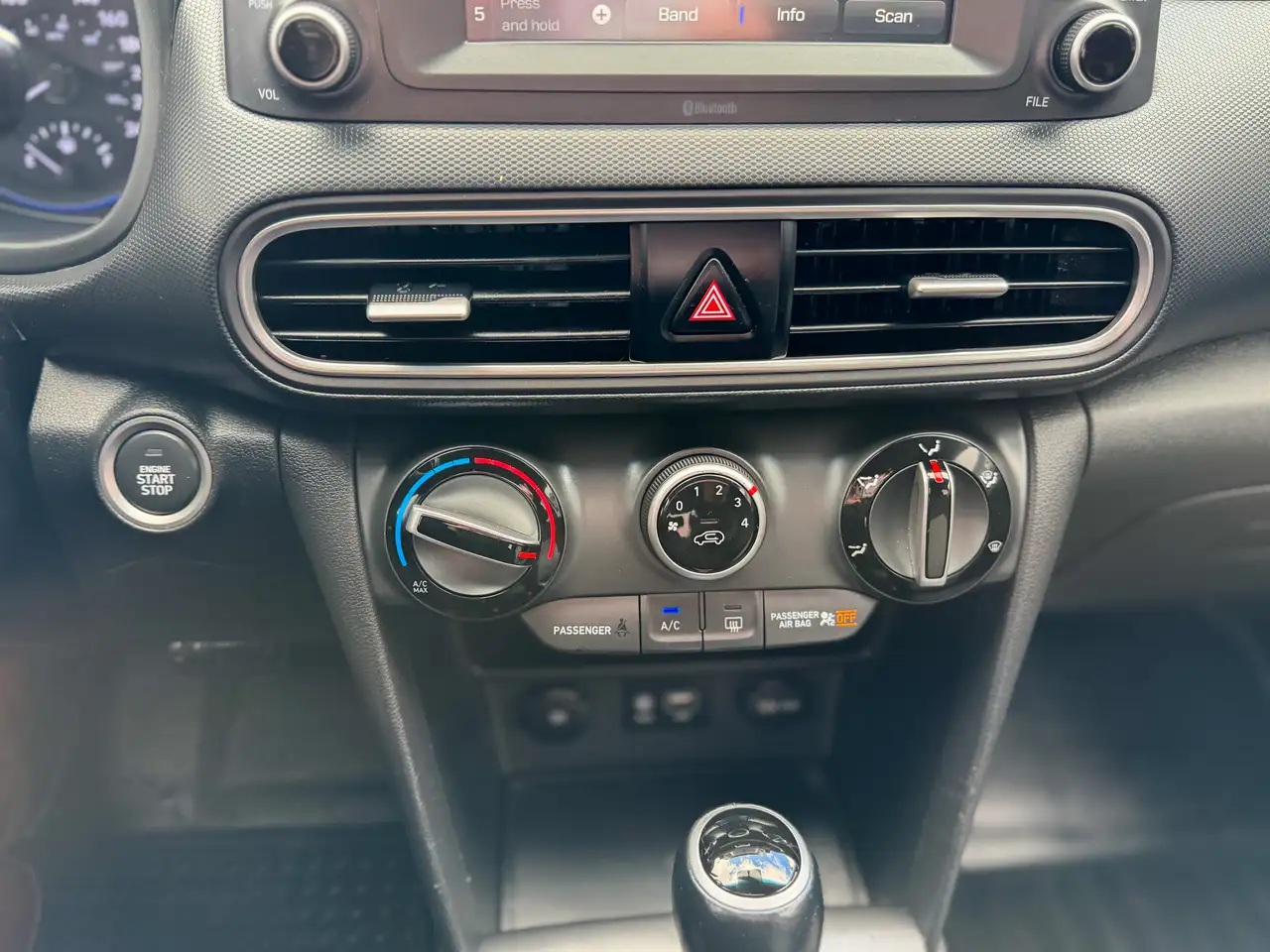 Hyundai KONA снимка Hyundai KONA