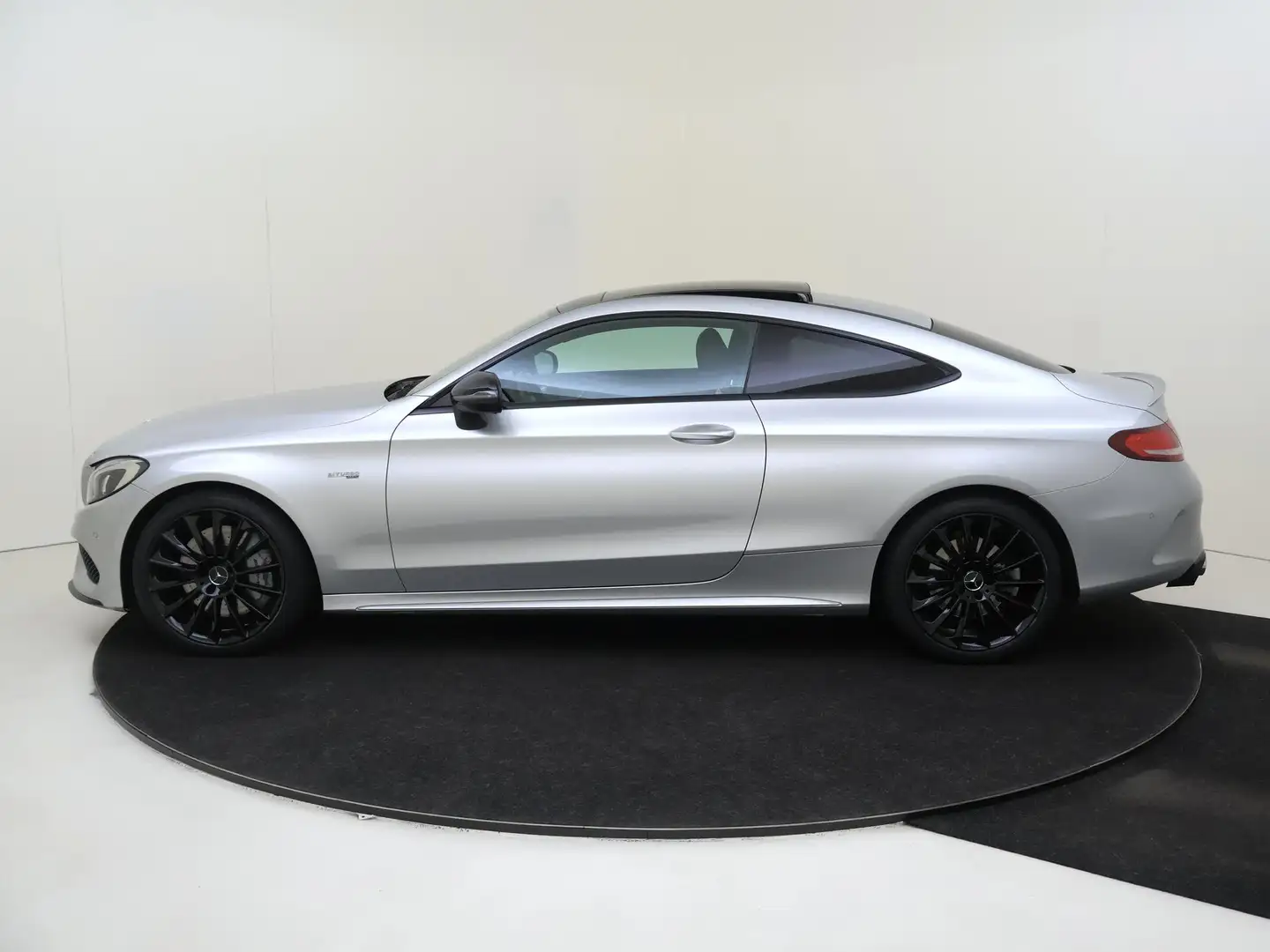 Mercedes-Benz C 43 AMG Coupé 4MATIC / Panoramadak/ Burmester/ Grijs - 2