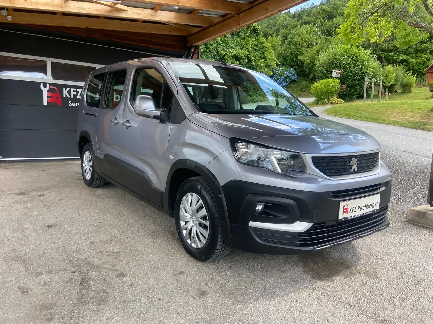 Peugeot Rifter ACTIVE LANGER RADSTAND TELEFON SHZ PDC Grau - 1