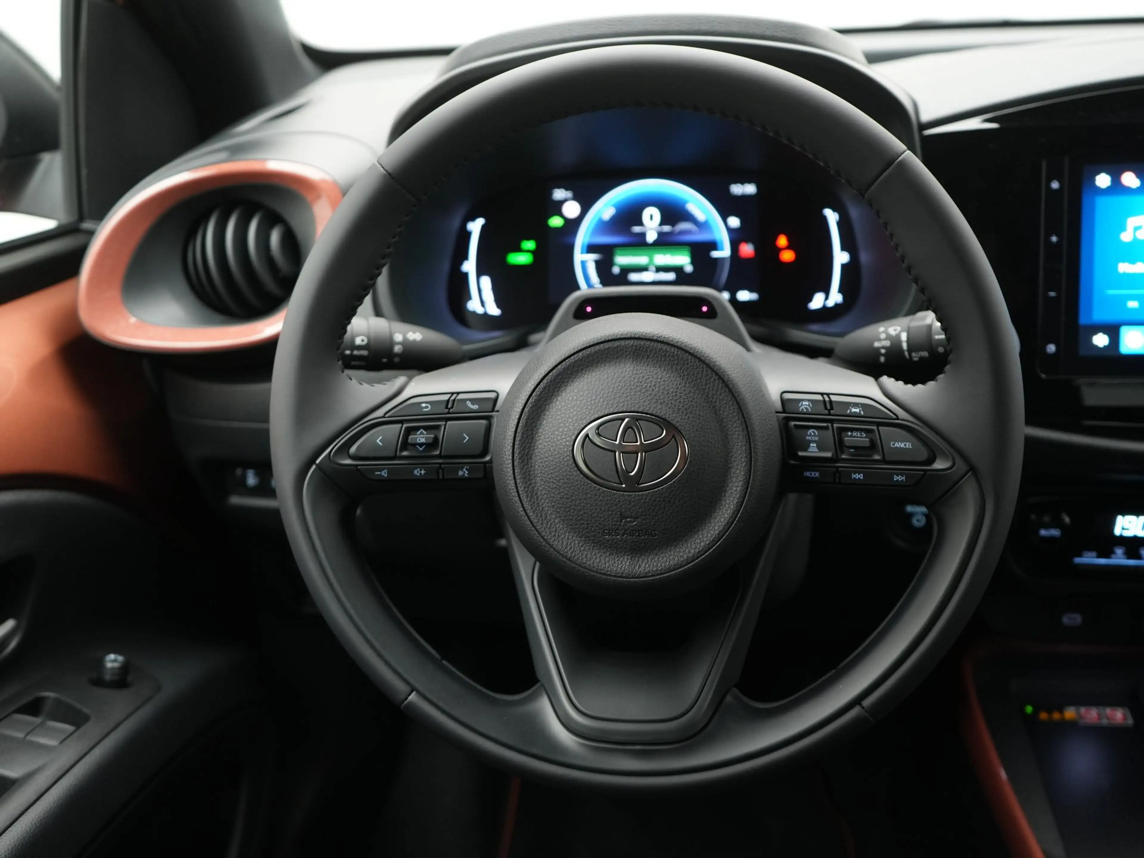 Toyota Aygo X Hybrid 115 pulse ||EASY PACK|| Nu met € 1500 korti — photo 5
