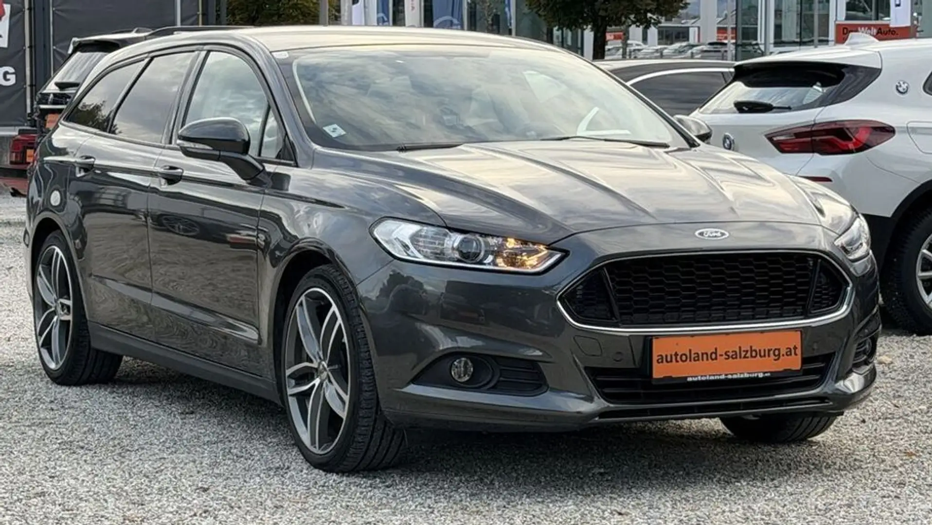 Ford Mondeo Trend* Tempomat* NAVI*ISOFIX*8FACH Grau - 1