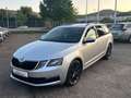 Skoda Octavia 1.6 TDI Kombi DSG Navi Alu AC Euro6 Top* Silber - thumbnail 1