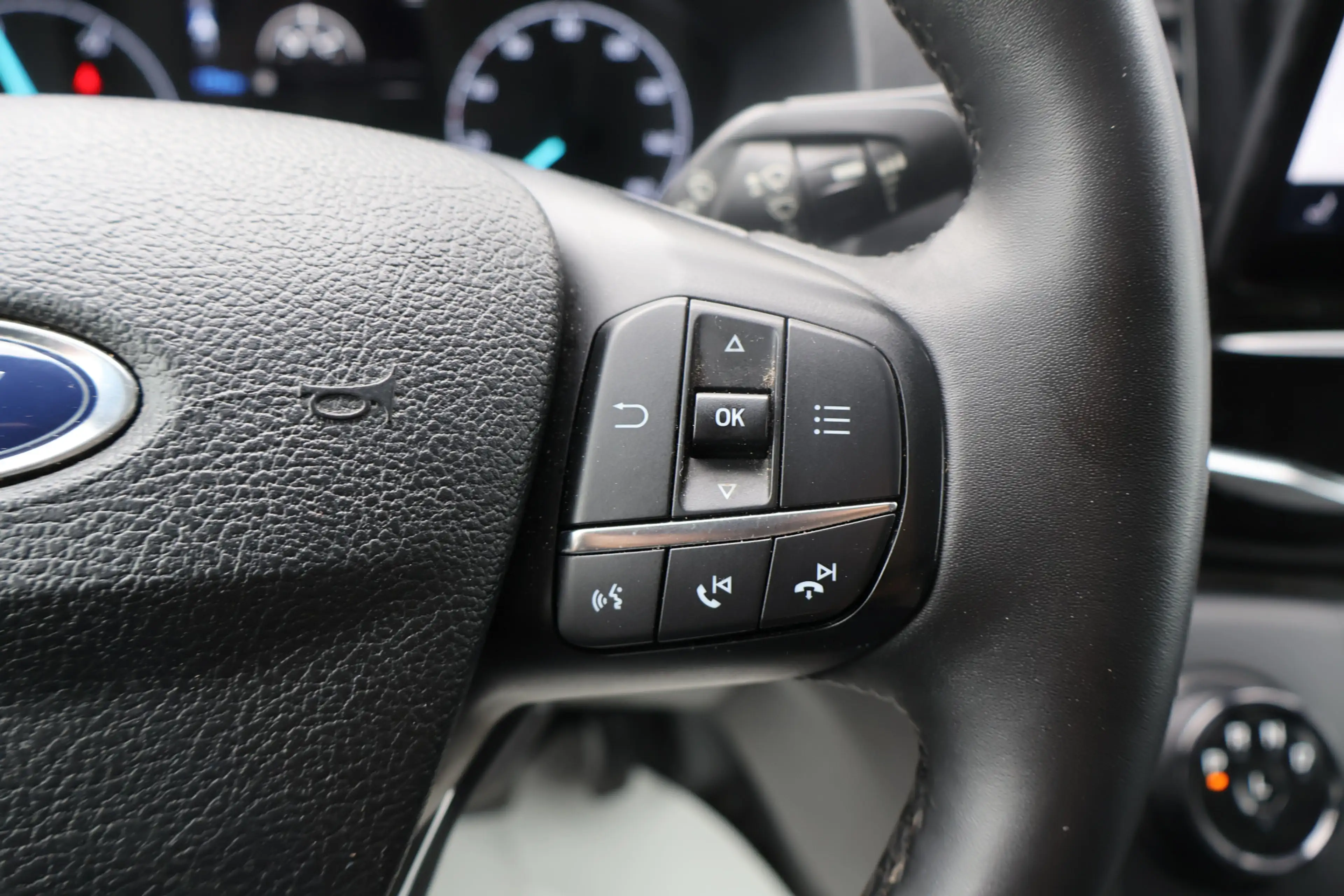 Ford E-Transit 350 L2 H2 Trend 68 kWh Bott Vario Inrichting — photo 23
