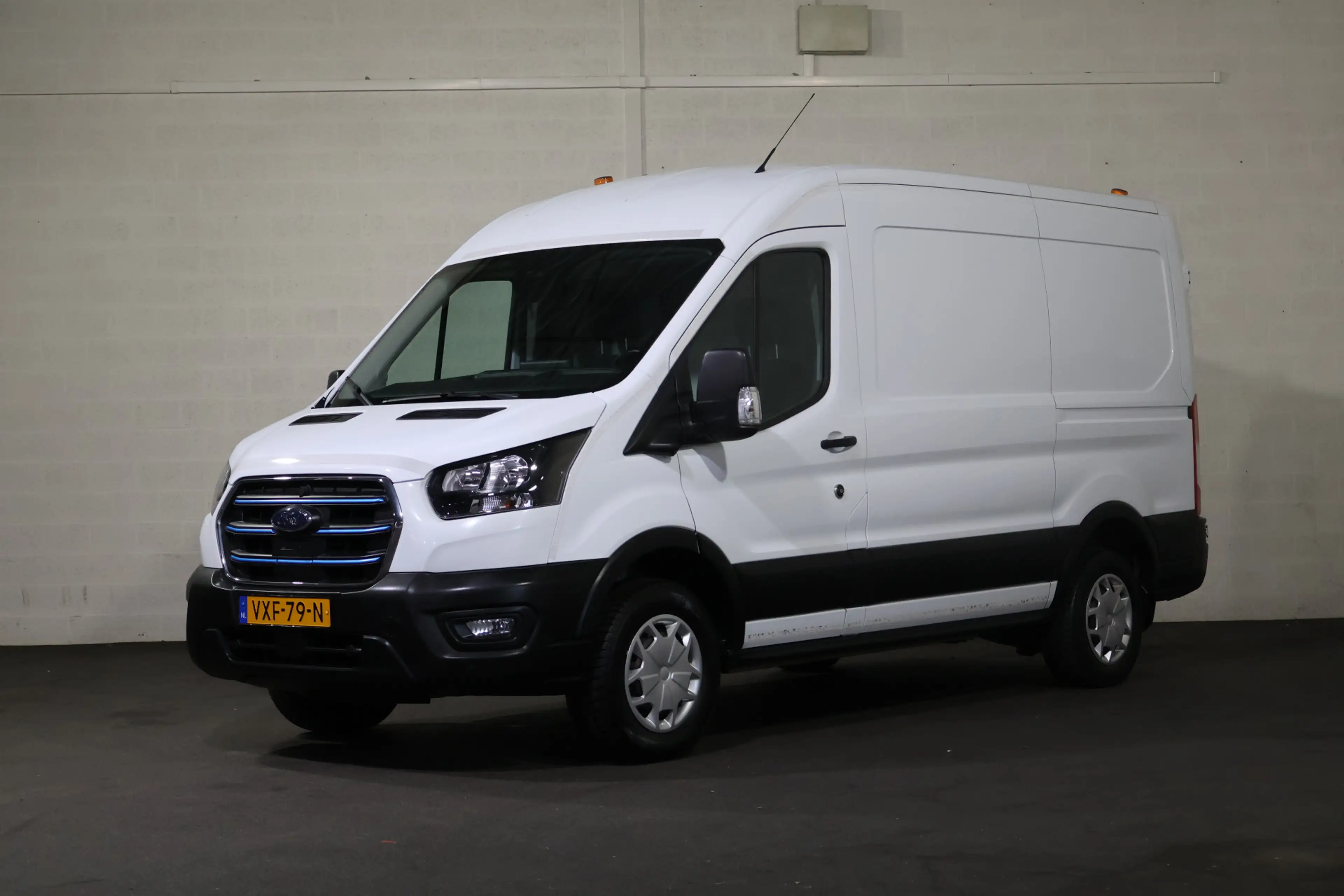Ford E-Transit 350 L2 H2 Trend 68 kWh Bott Vario Inrichting