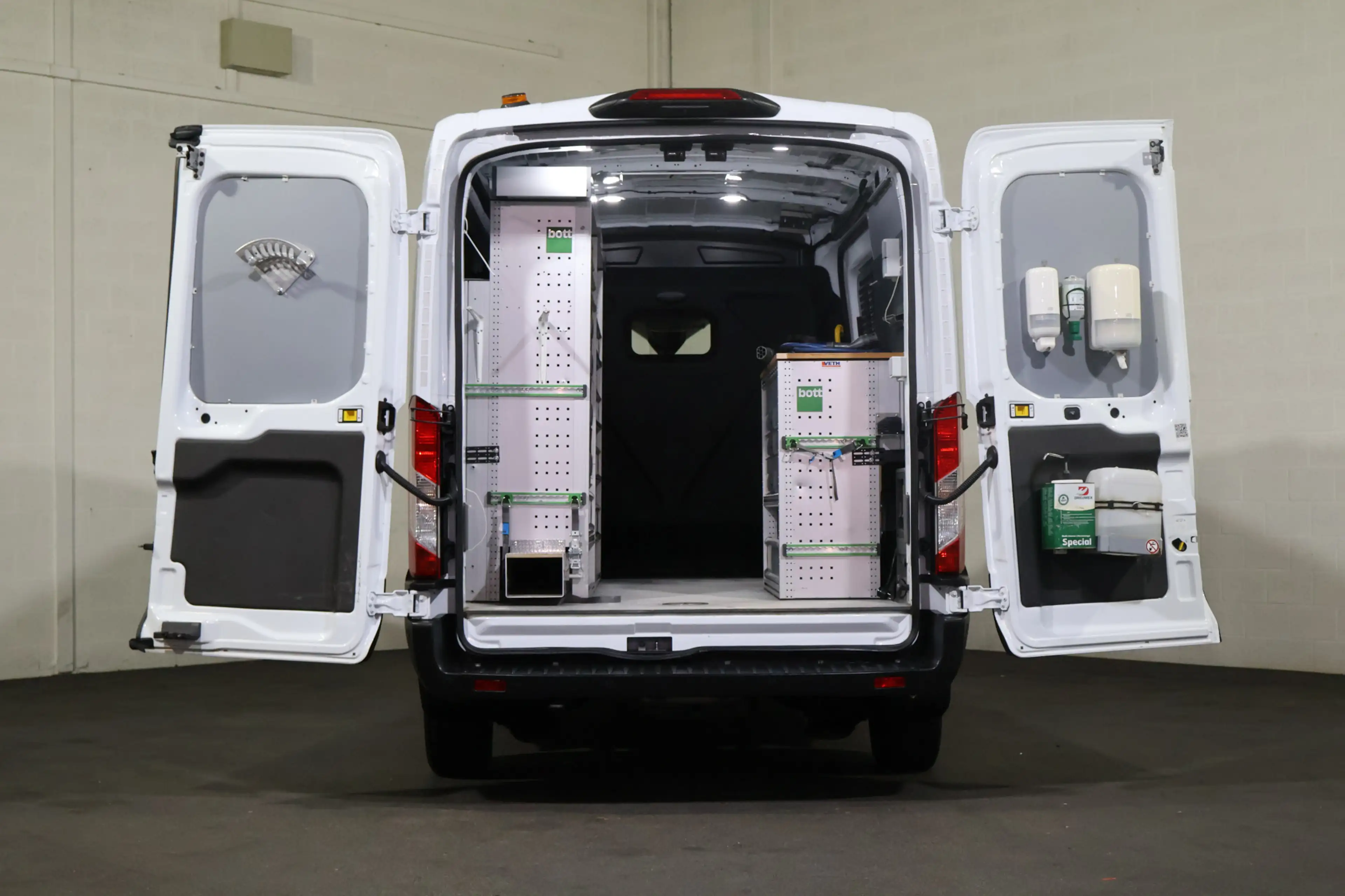 Ford E-Transit 350 L2 H2 Trend 68 kWh Bott Vario Inrichting — photo 11