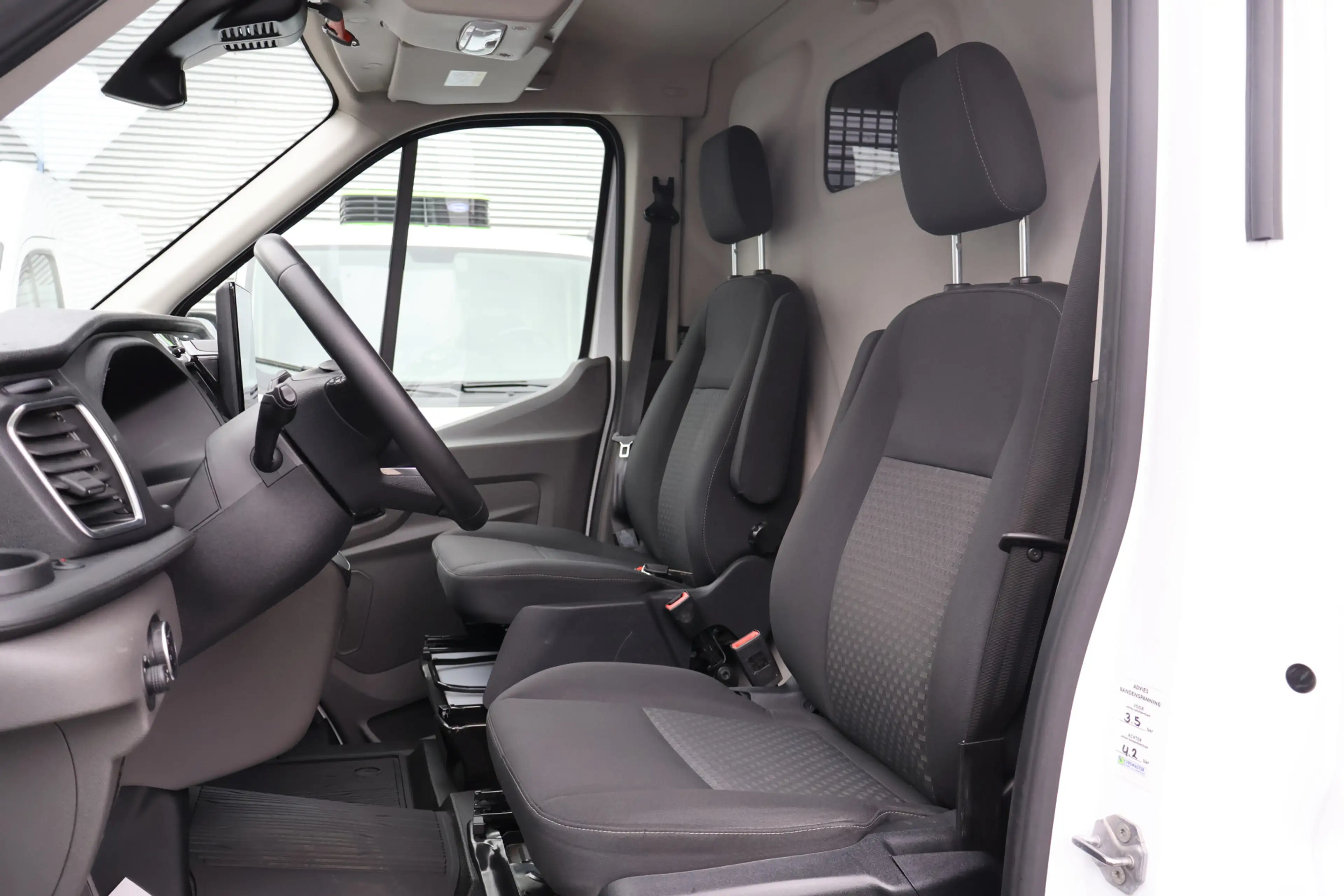 Ford E-Transit 350 L2 H2 Trend 68 kWh Bott Vario Inrichting — photo 35