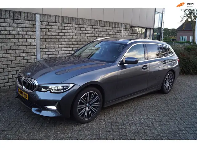 BMW 320 3-serie Touring 320i High Executive Sport Line Aut