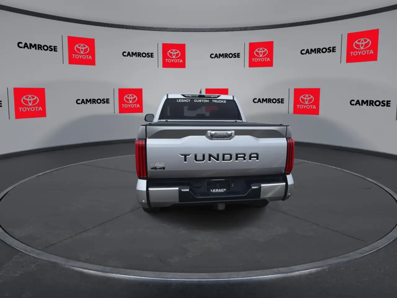 Toyota Tundra снимка Toyota Tundra