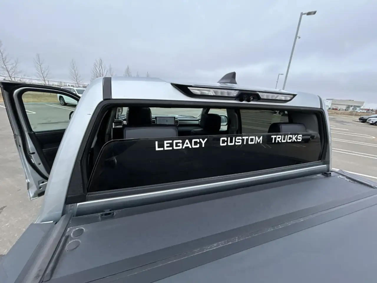 Toyota Tundra снимка Toyota Tundra
