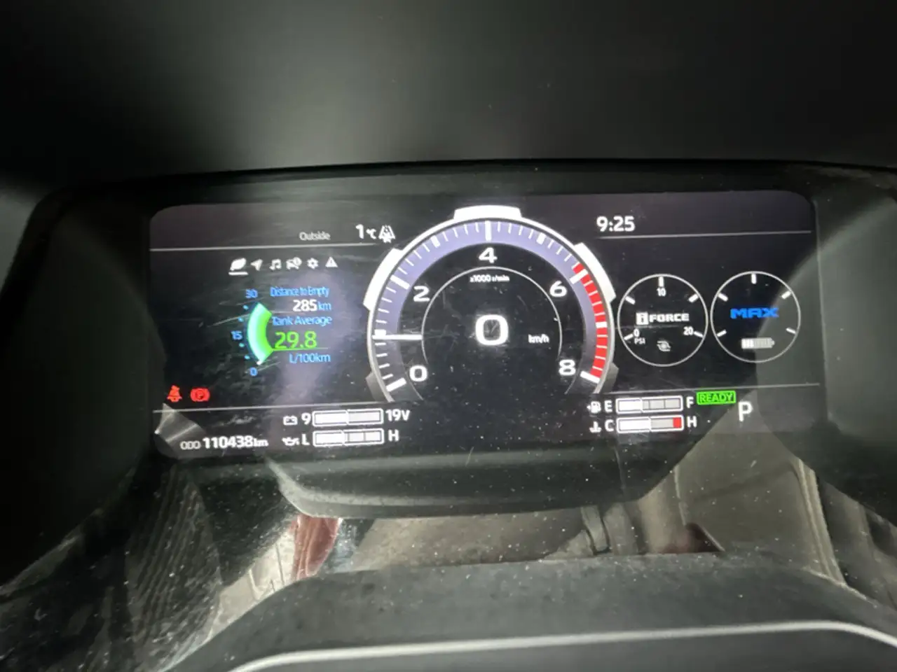 Toyota Tundra снимка Toyota Tundra