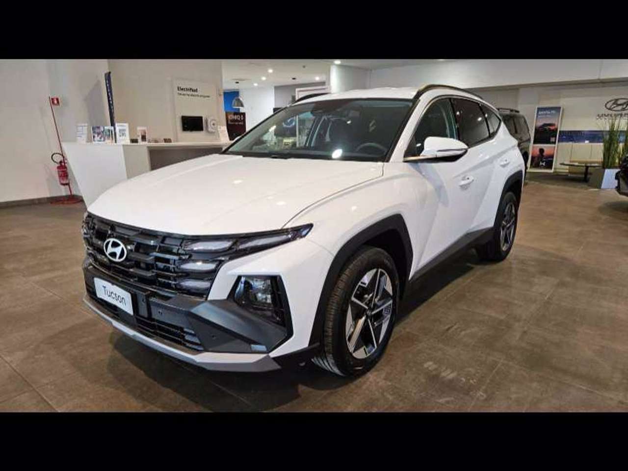 Hyundai TUCSON 1.6 hev business 2wd 239cv auto