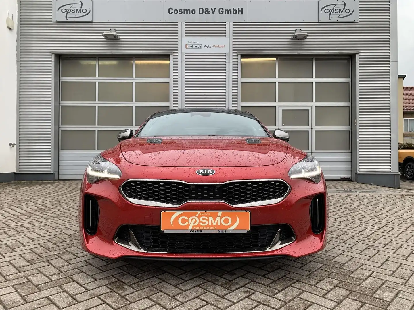 Kia Stinger 3.3 GT 4WD Pano+Sitzklima+HUD+Harman+360 Rojo - 2