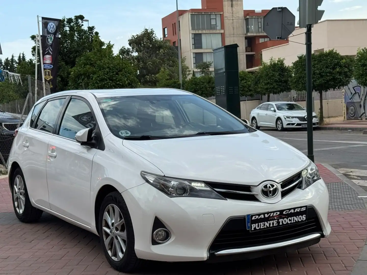 Toyota Auris 120D Feel! Blanco - 2