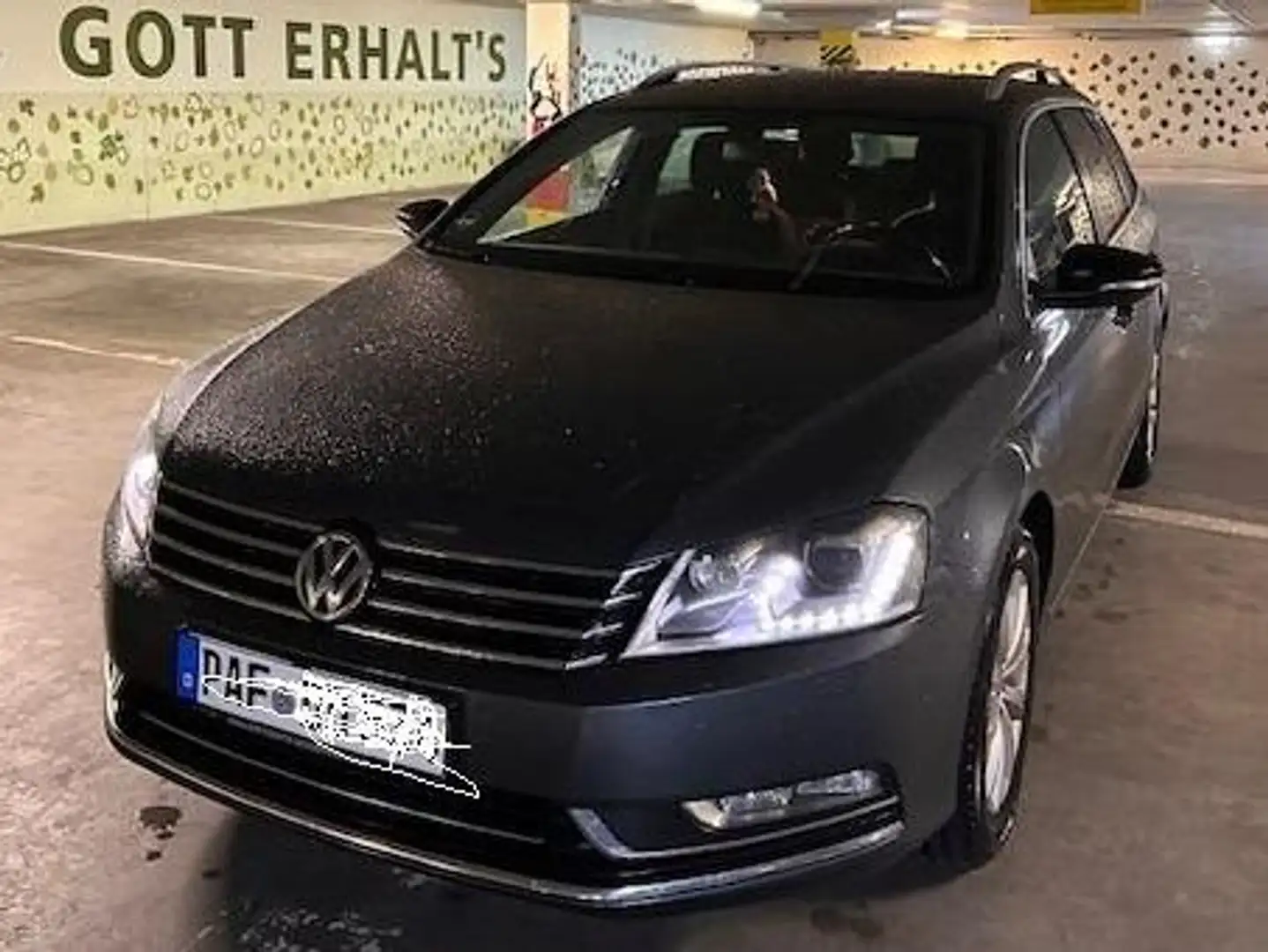Volkswagen Passat Variant Passat Variant 2.0 TDI BlueMotion Business Edition Šedá - 1