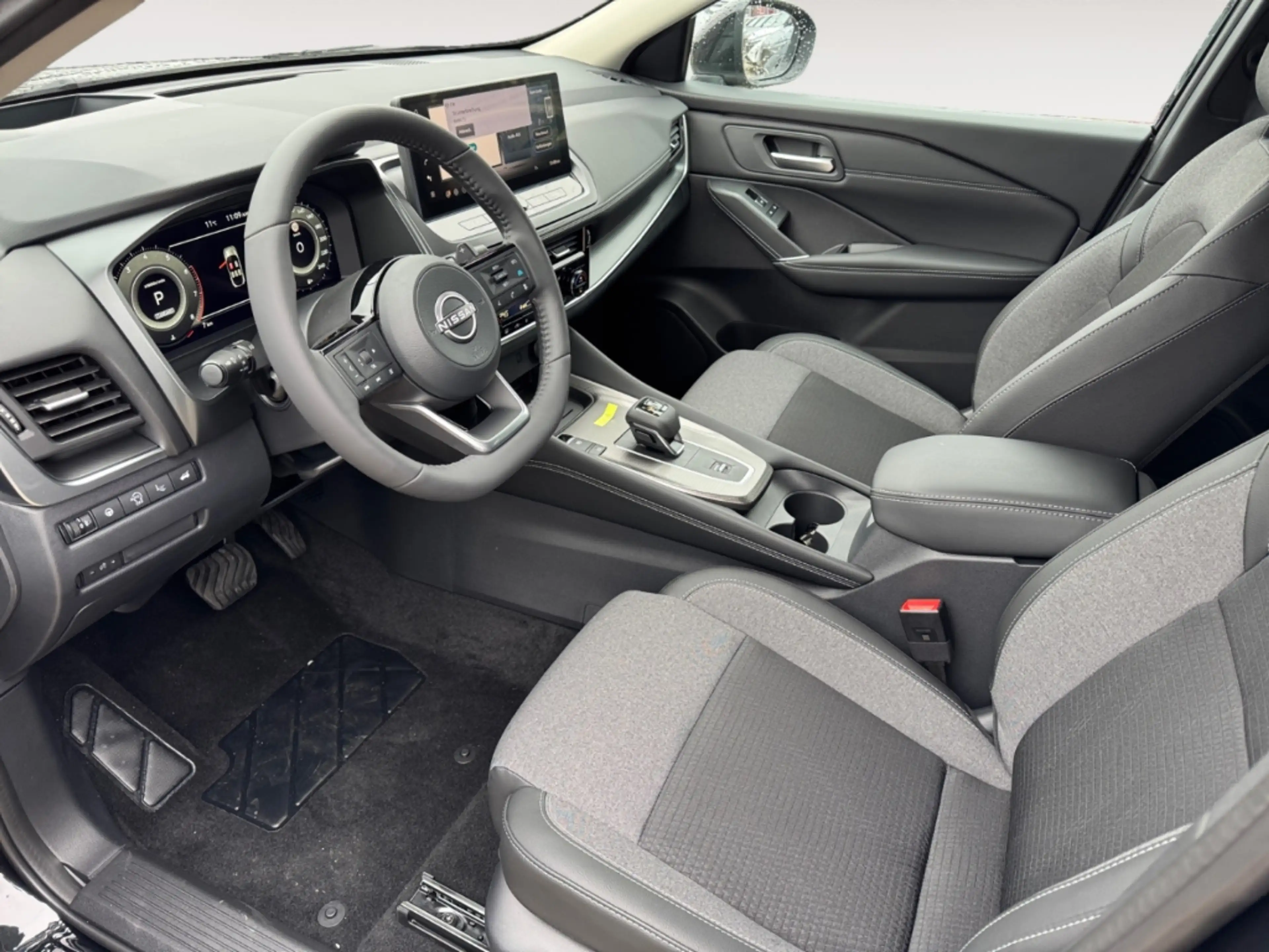 Nissan Qashqai N-Connecta 1.3 DIG-T 158PS Xtronic Winter/Komfort/ — photo 11