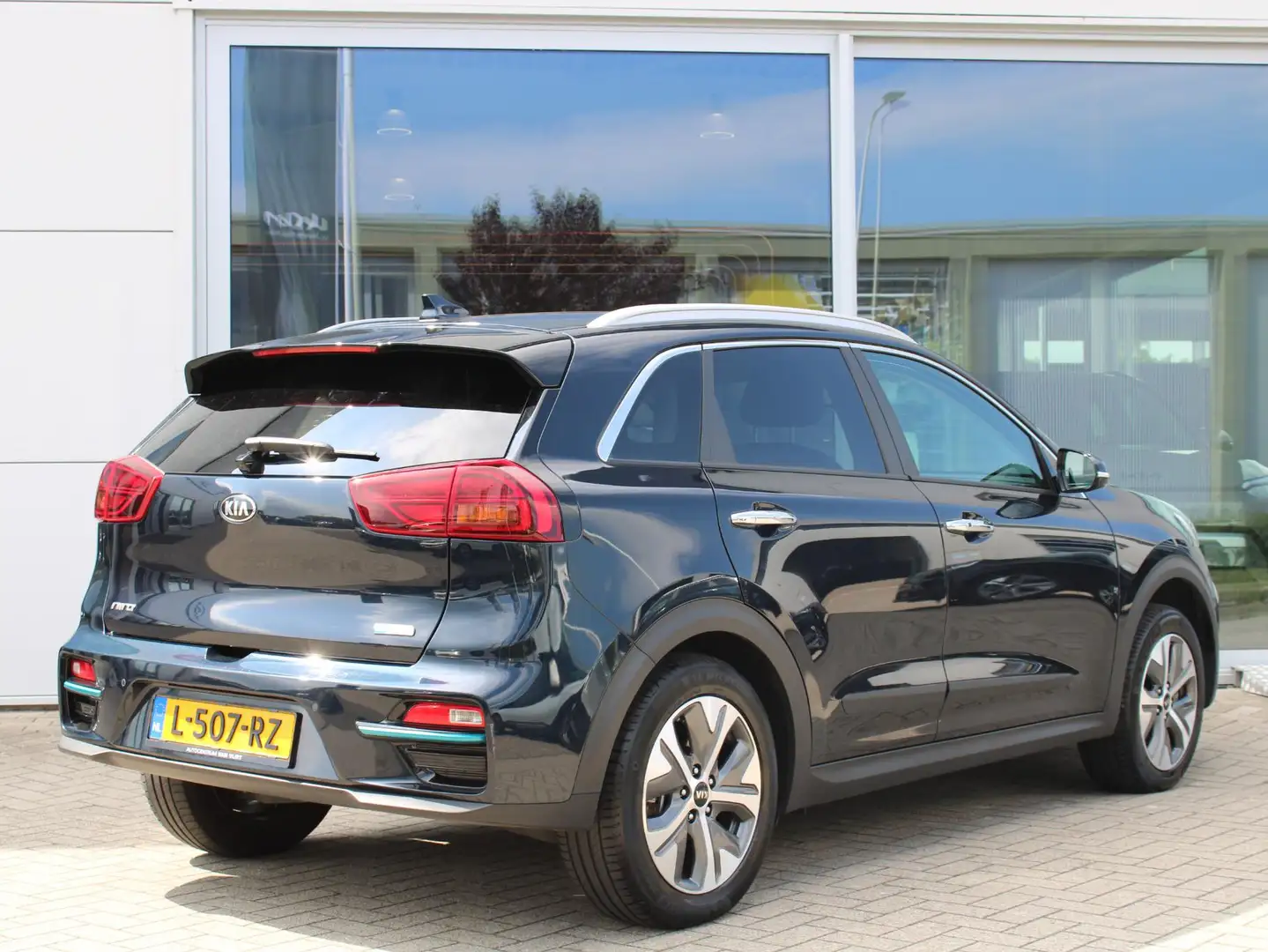 Kia e-Niro DynamicPlusLine 64 kWh | 3 fase | Navigatie | Stoe Bleu - 2