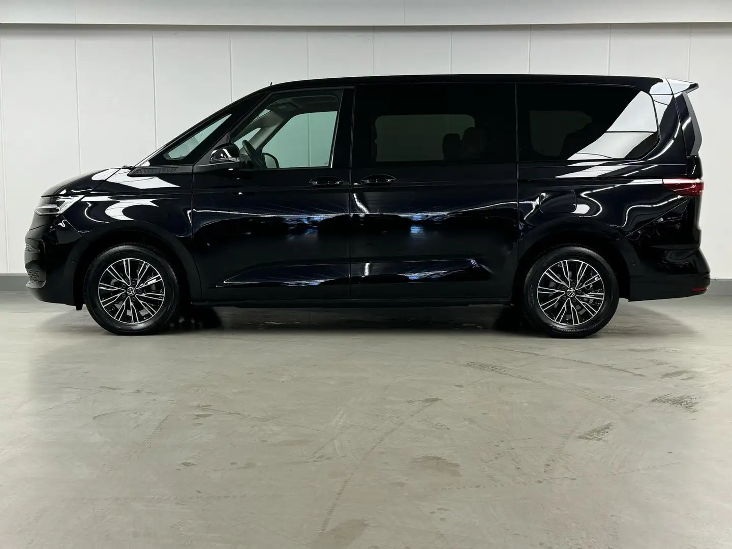 Volkswagen T7 Multivan 2.0 TDI 150 CV 7 PLACES FULL OPTIONS TOIT PANO GPS Noir - 2