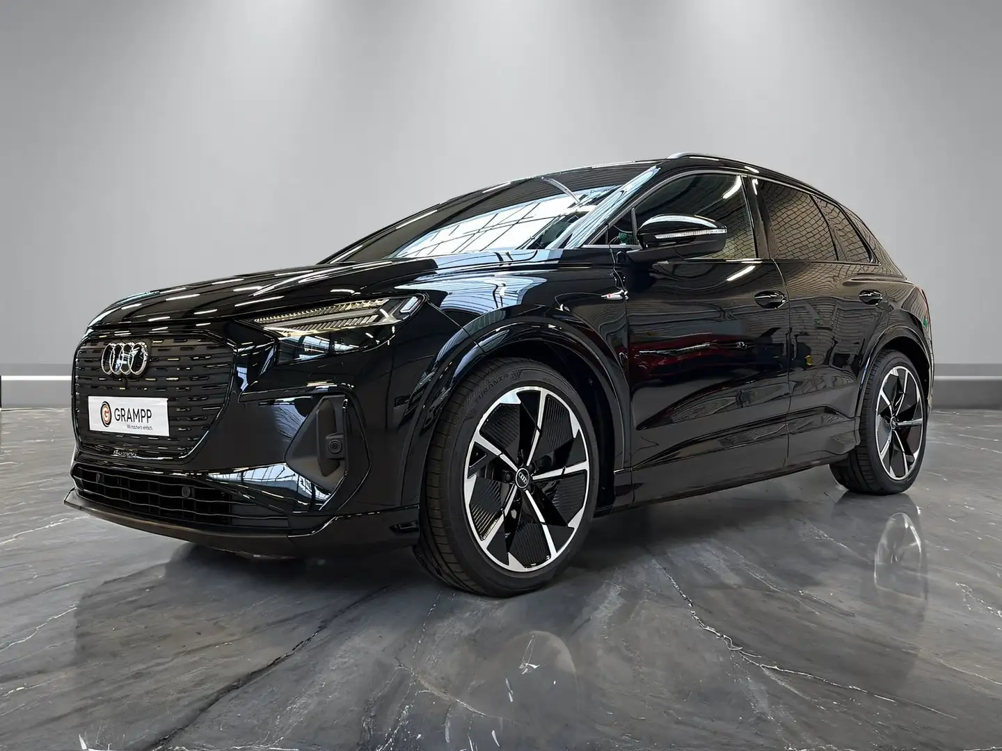 Audi Q4 e-tron 45 quattro +WÄRMEPUMPE+PANO+MATRIX+ACC Schwarz - 2