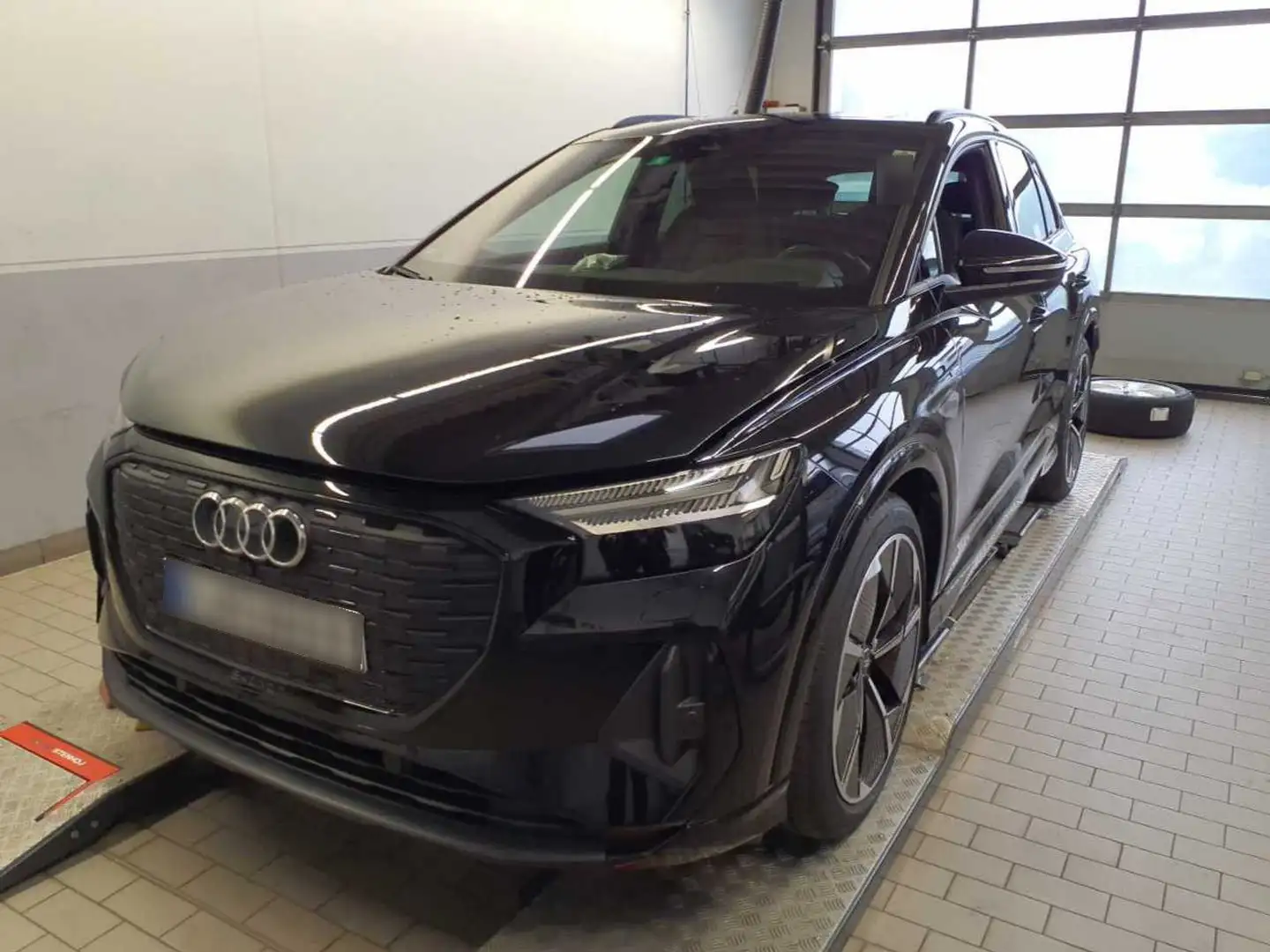 Audi Q4 e-tron 45 quattro +WÄRMEPUMPE+PANO+MATRIX+ACC Schwarz - 2