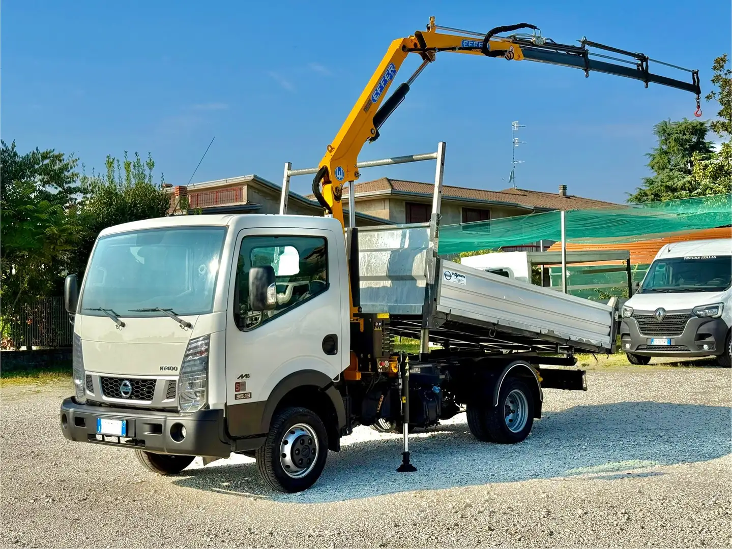Nissan Cabstar ribaltabile e gru Bianco - 1