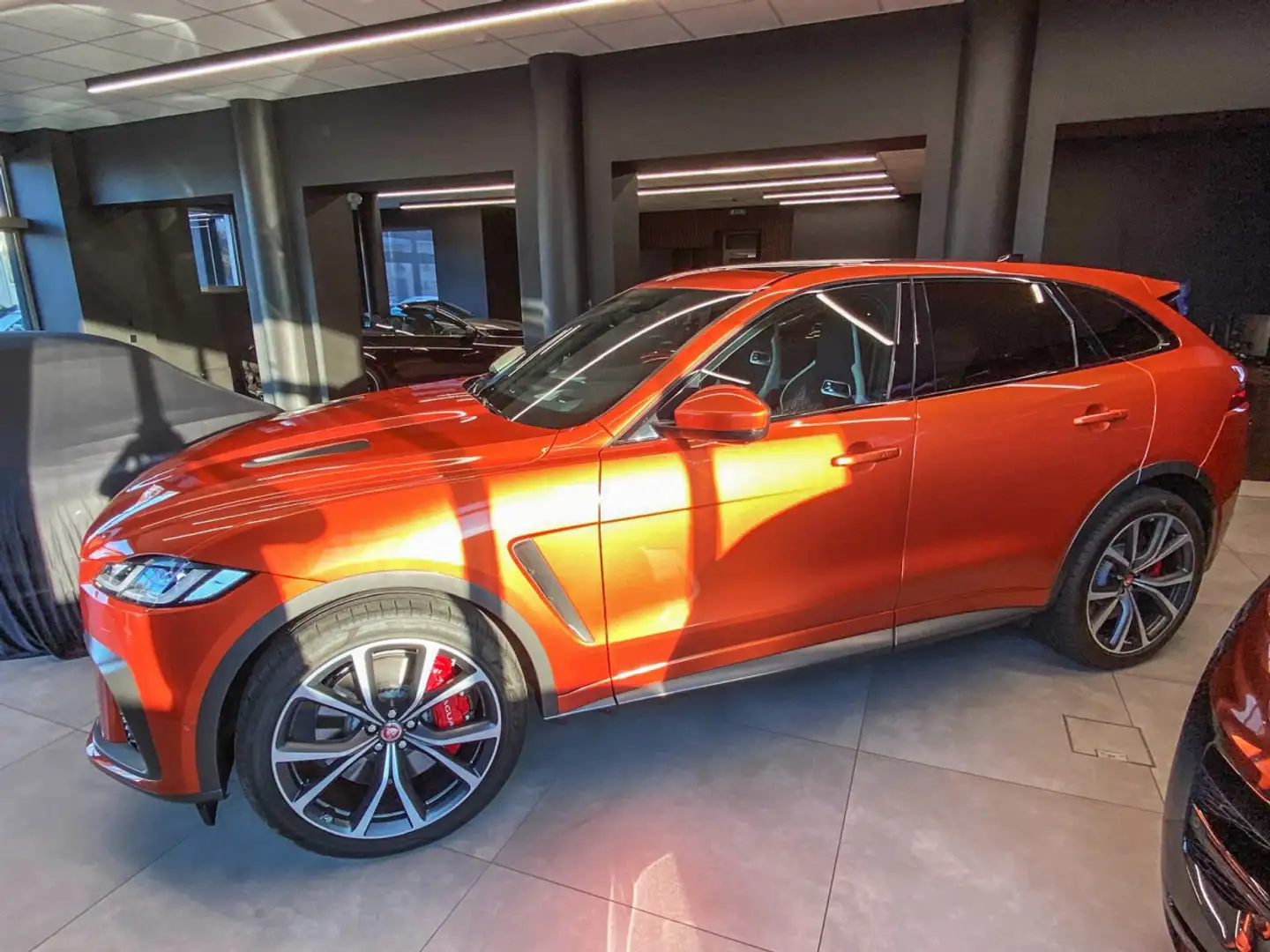 Jaguar F-Pace 5.0 P550 SVR AWD°ORANGE ATACAMA SVO PREMIUM°AHK Orange - 2
