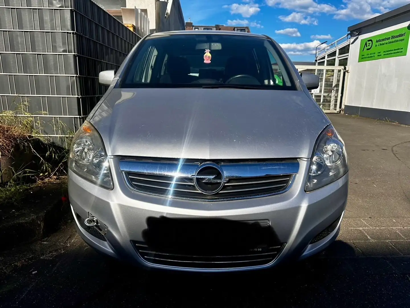 Opel Zafira Motorschaden Uszkodzenie silnika Motor hasarı Grau - 2