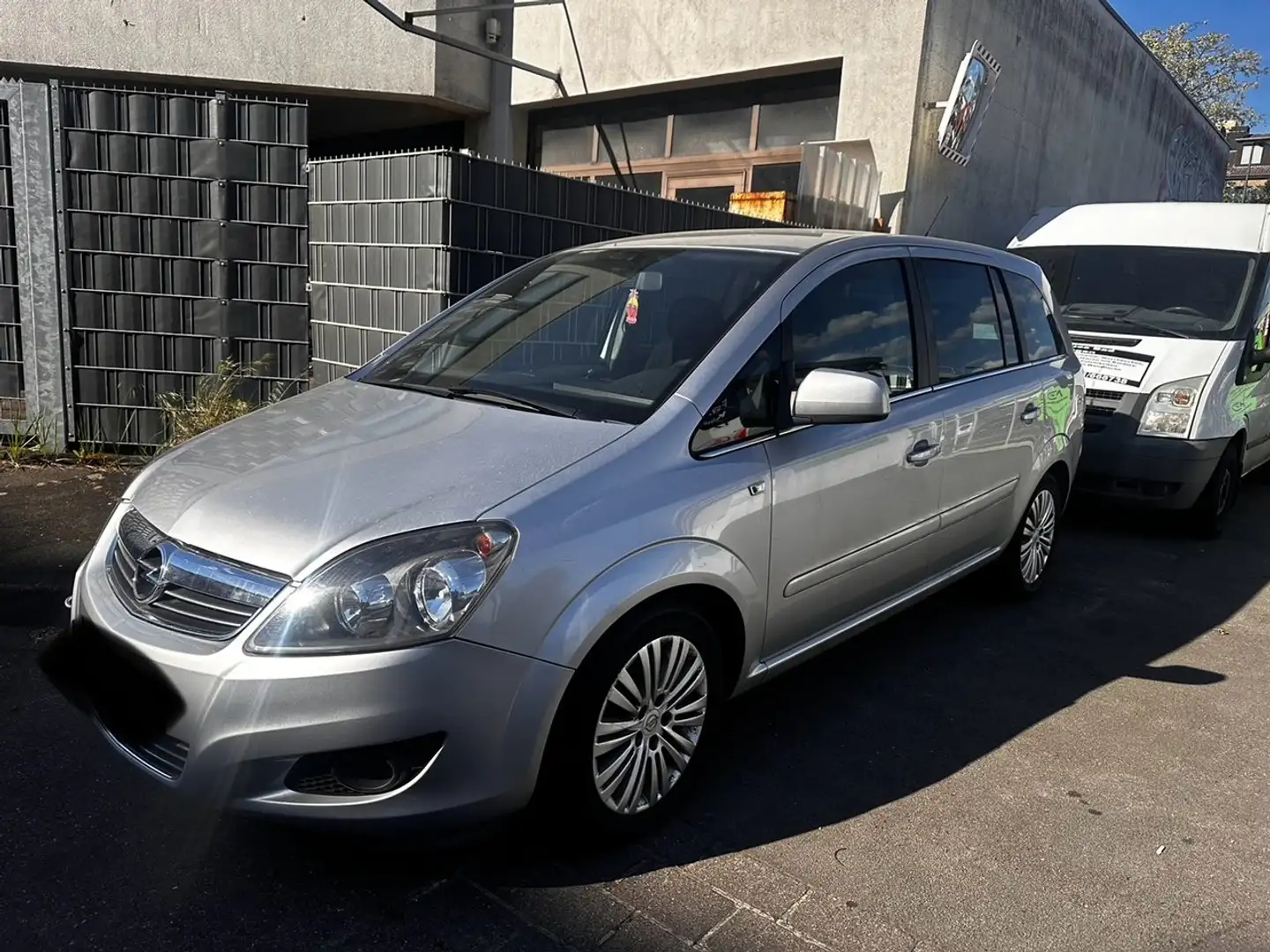 Opel Zafira Motorschaden Uszkodzenie silnika Motor hasarı Grau - 1