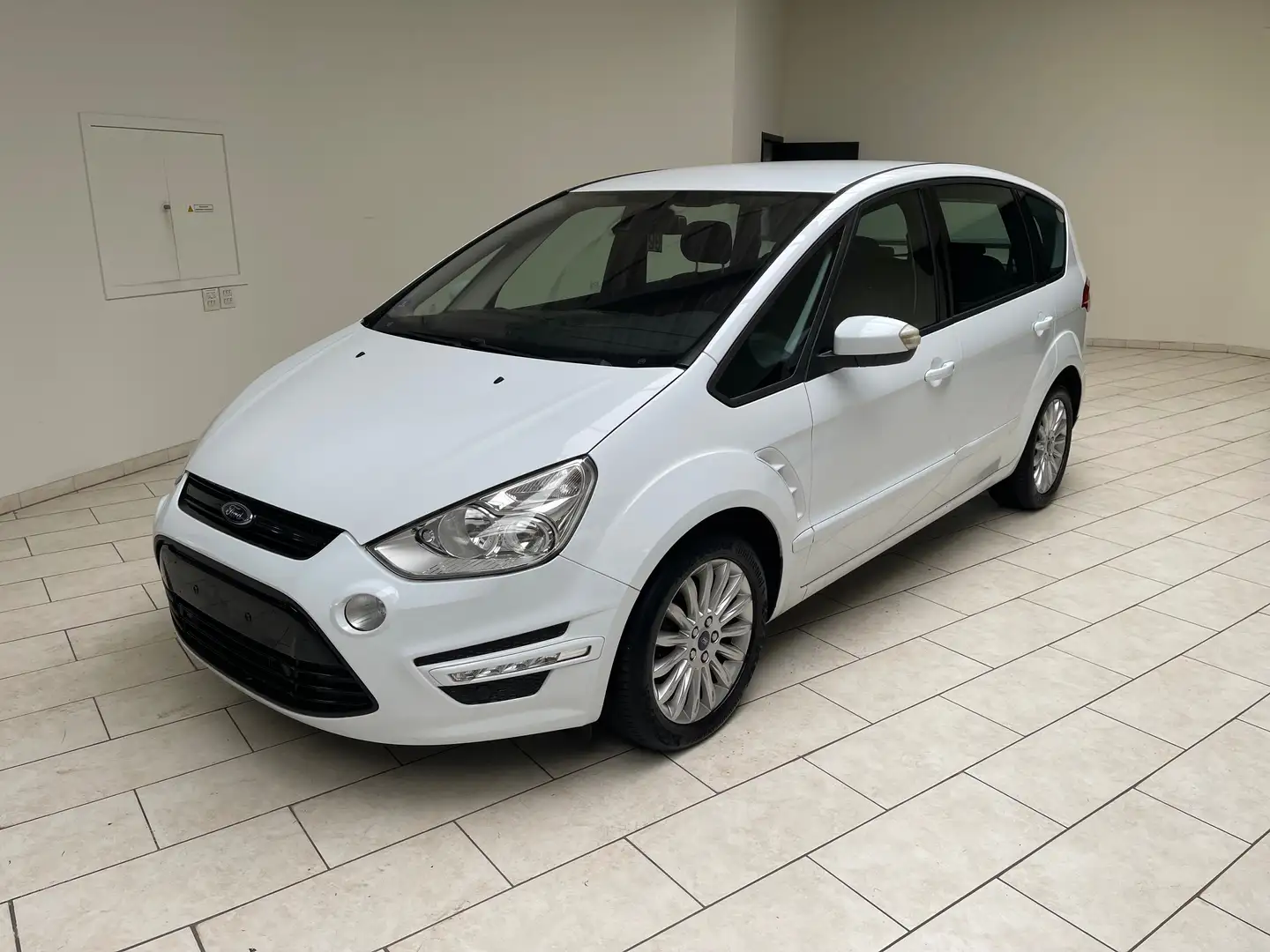 Ford S-Max 1.6 Turbo ECOboost Blanc - 1