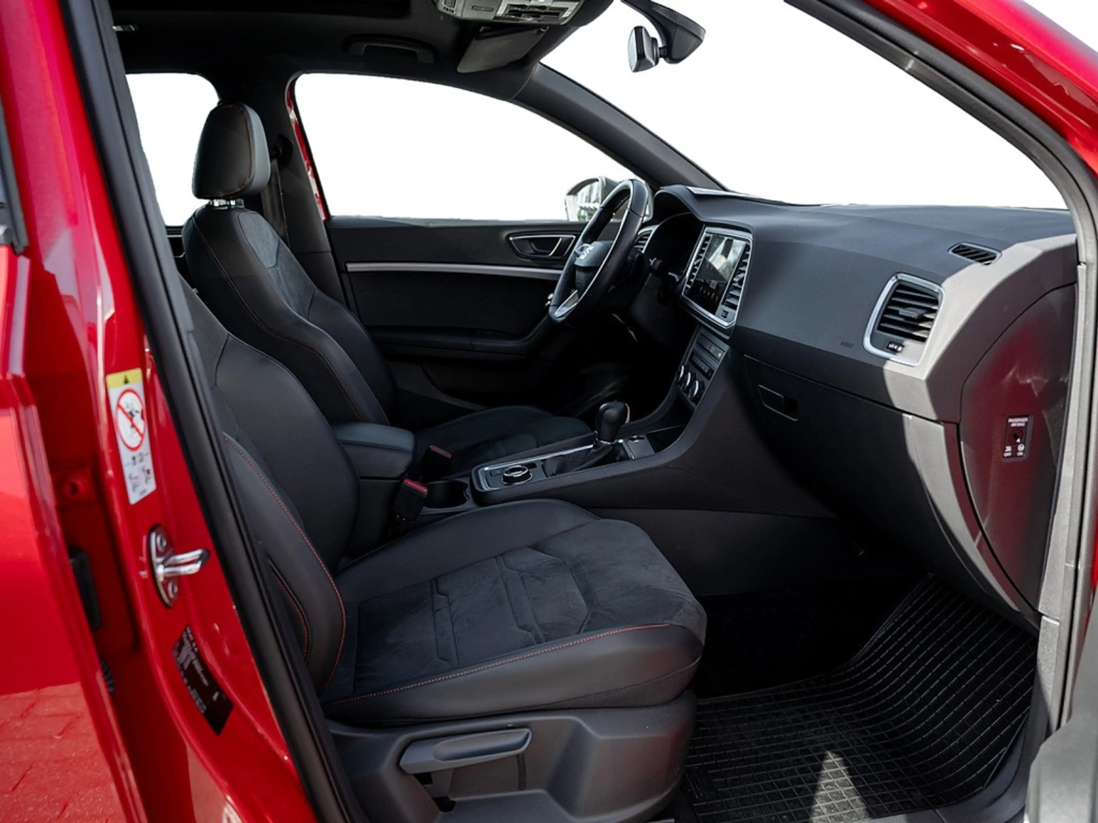 SEAT Ateca 2.0 TSI 4Drive FR 360° PANO LED FACEL. — photo 3