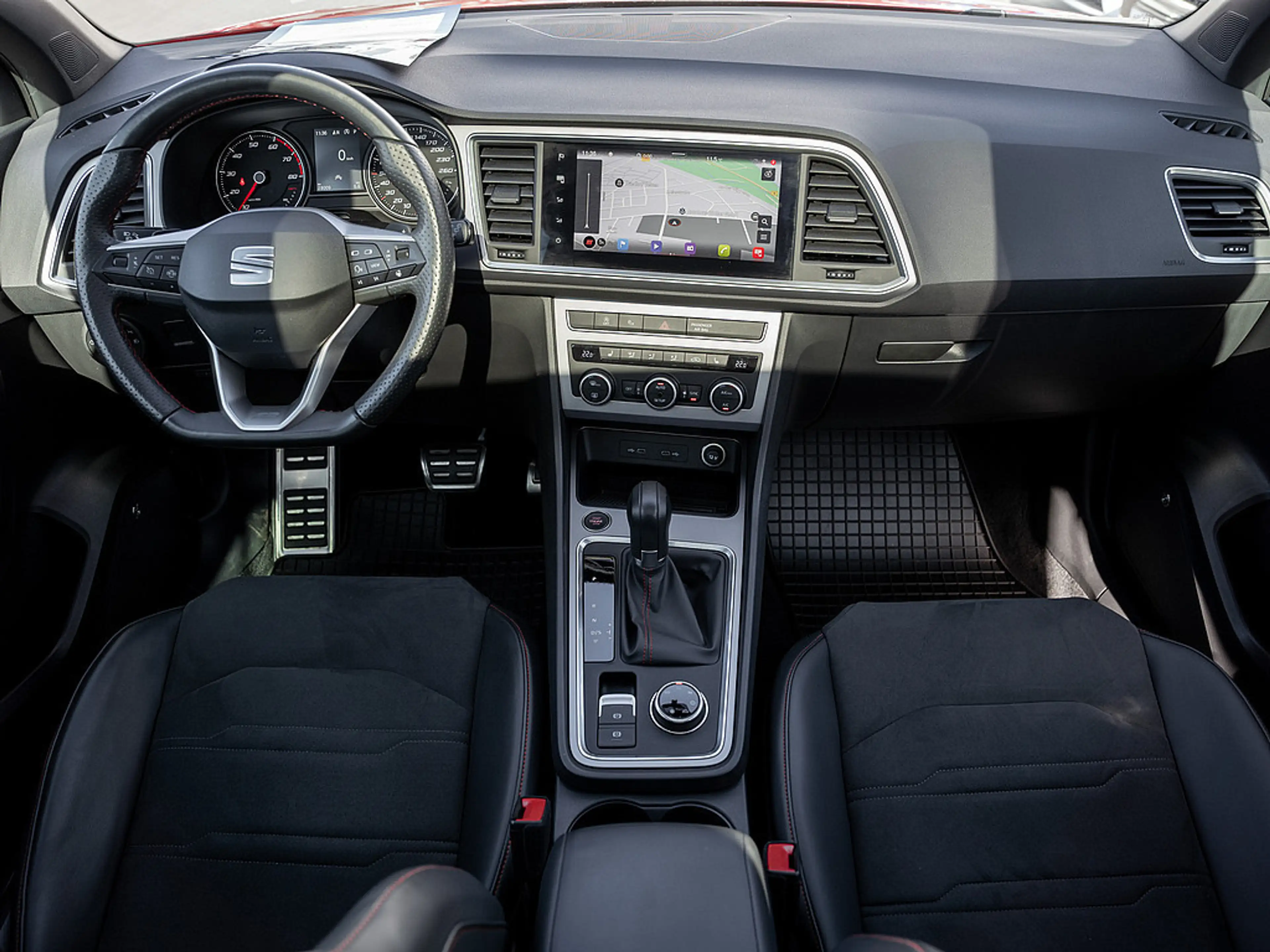 SEAT Ateca 2.0 TSI 4Drive FR 360° PANO LED FACEL. — photo 7
