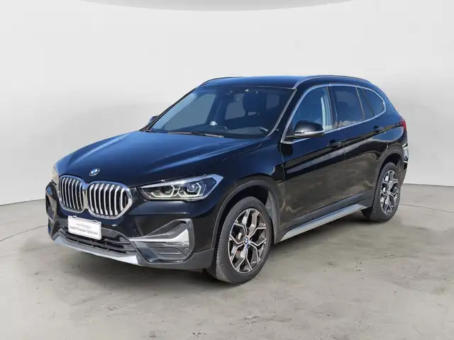 BMW X1 main image