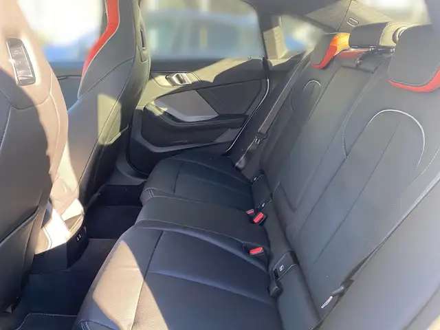 BMW M view 11