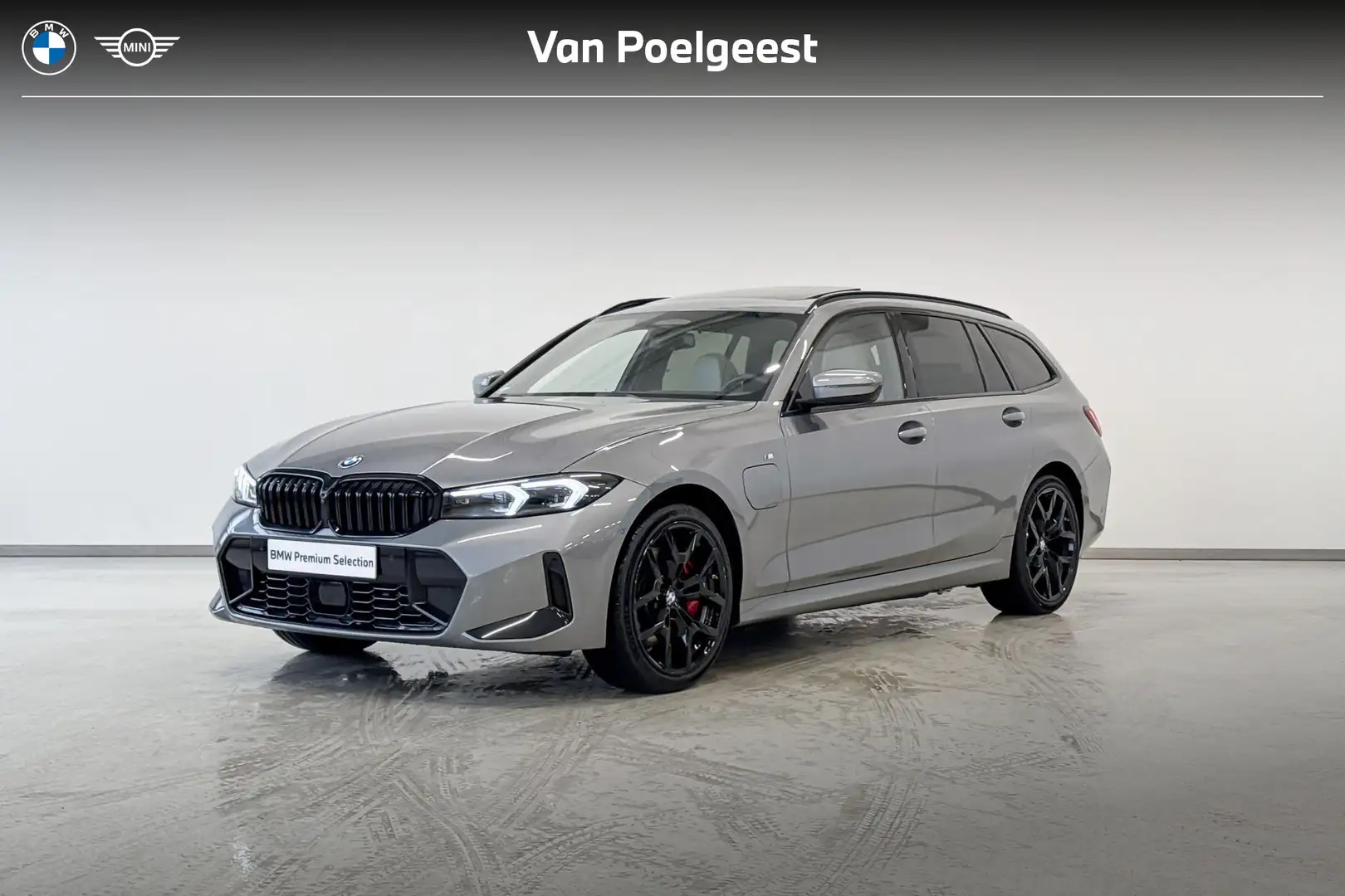 BMW 330 3 Serie Touring 330e xDrive Innovation Pack M Spor Grijs - 1