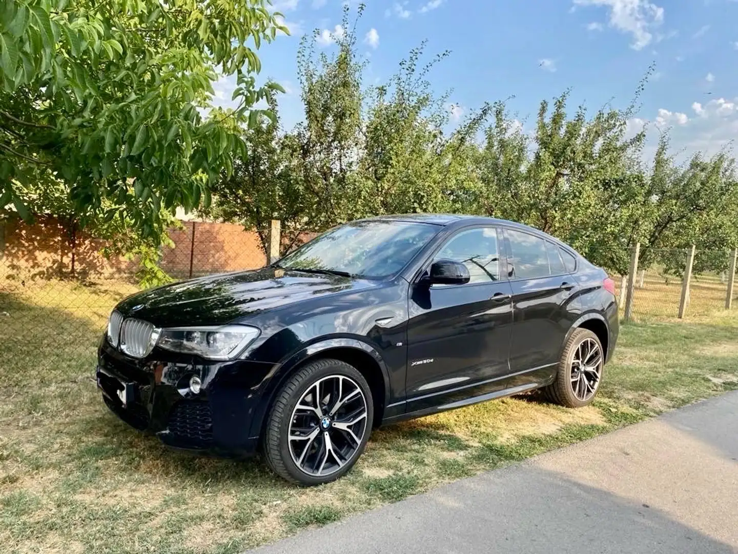 BMW X4 xDrive 30d Österreich-Paket Aut. Schwarz - 1