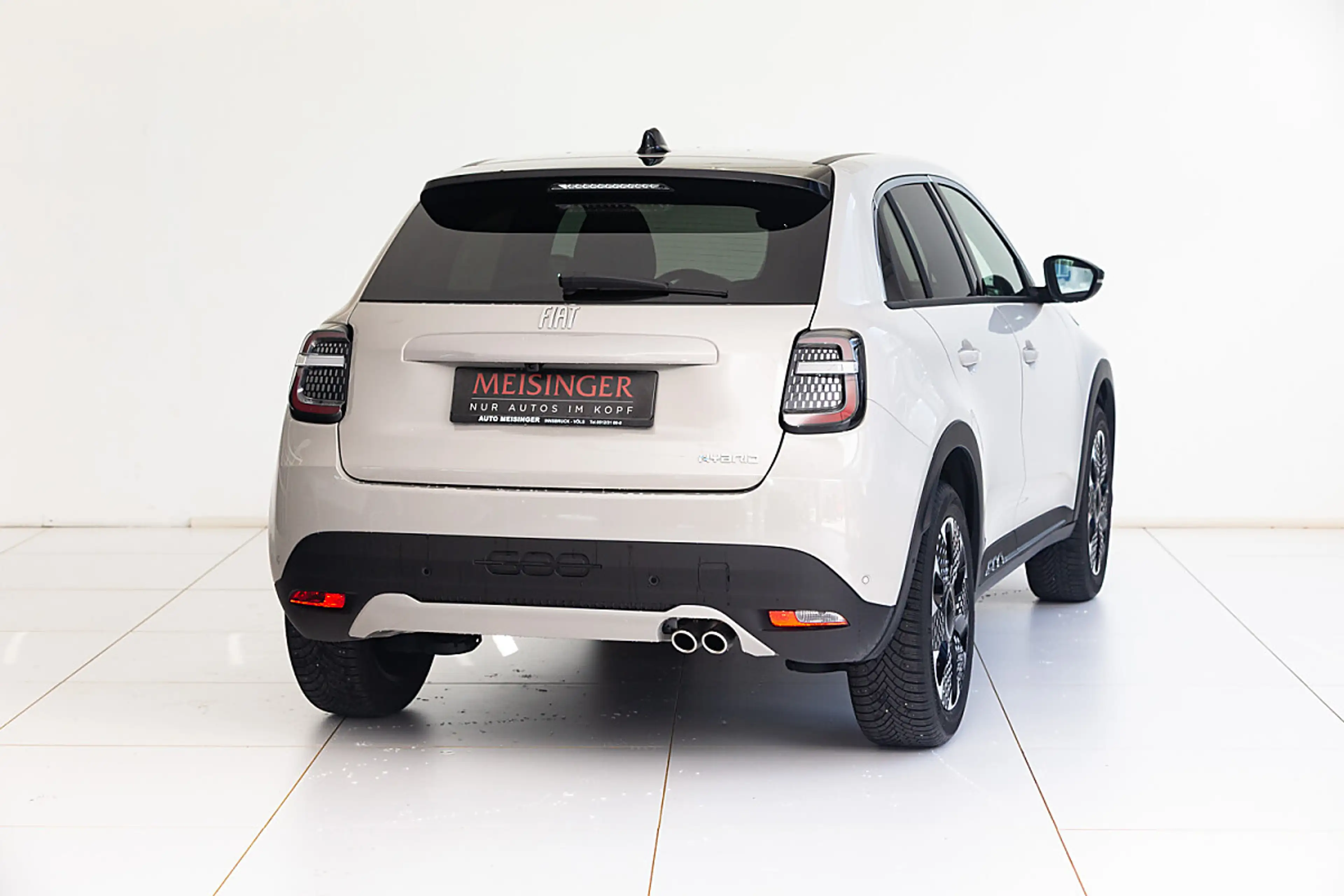 Fiat 600 Hybrid mHEV 145 6-Gang eDCT La Prima — photo 2