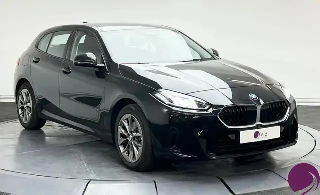 BMW 1 Series view 2