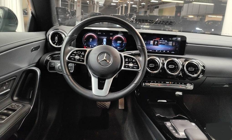 Mercedes-Benz CLA 250 e PHEV Business Solution — photo 4