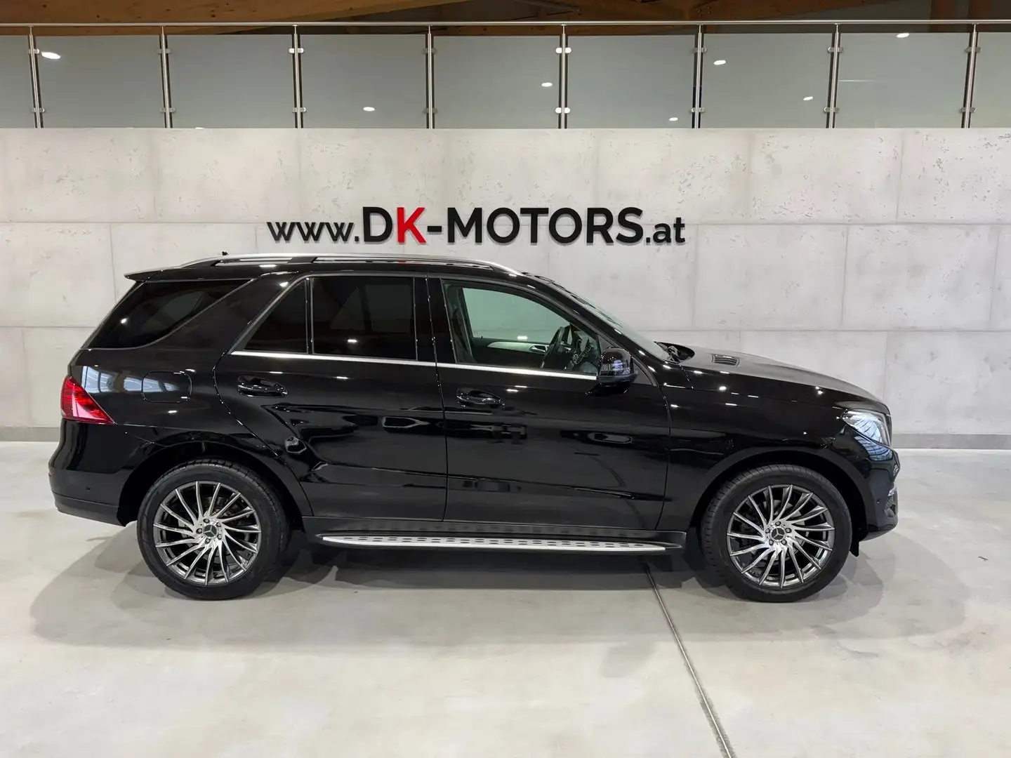 Mercedes-Benz GLE 350 d 4Matic A-Edition Aut. / AHK / LED / Distronic / Schwarz - 1