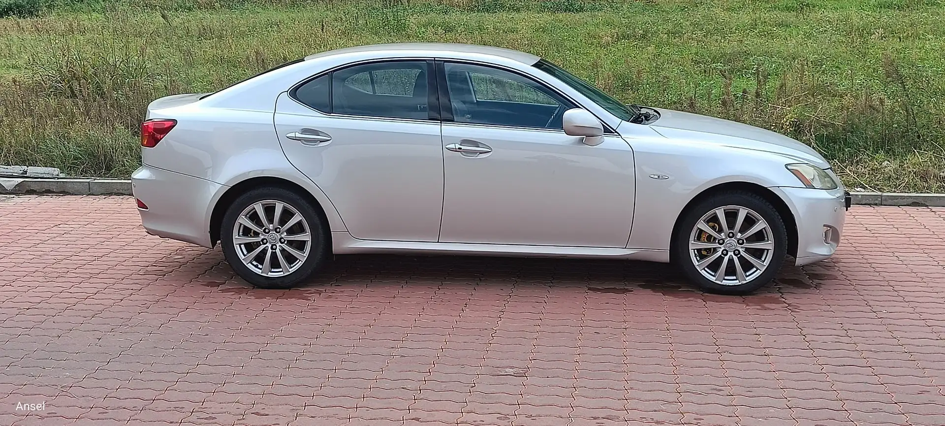 Lexus IS 220d 2.2 Luxury - 1