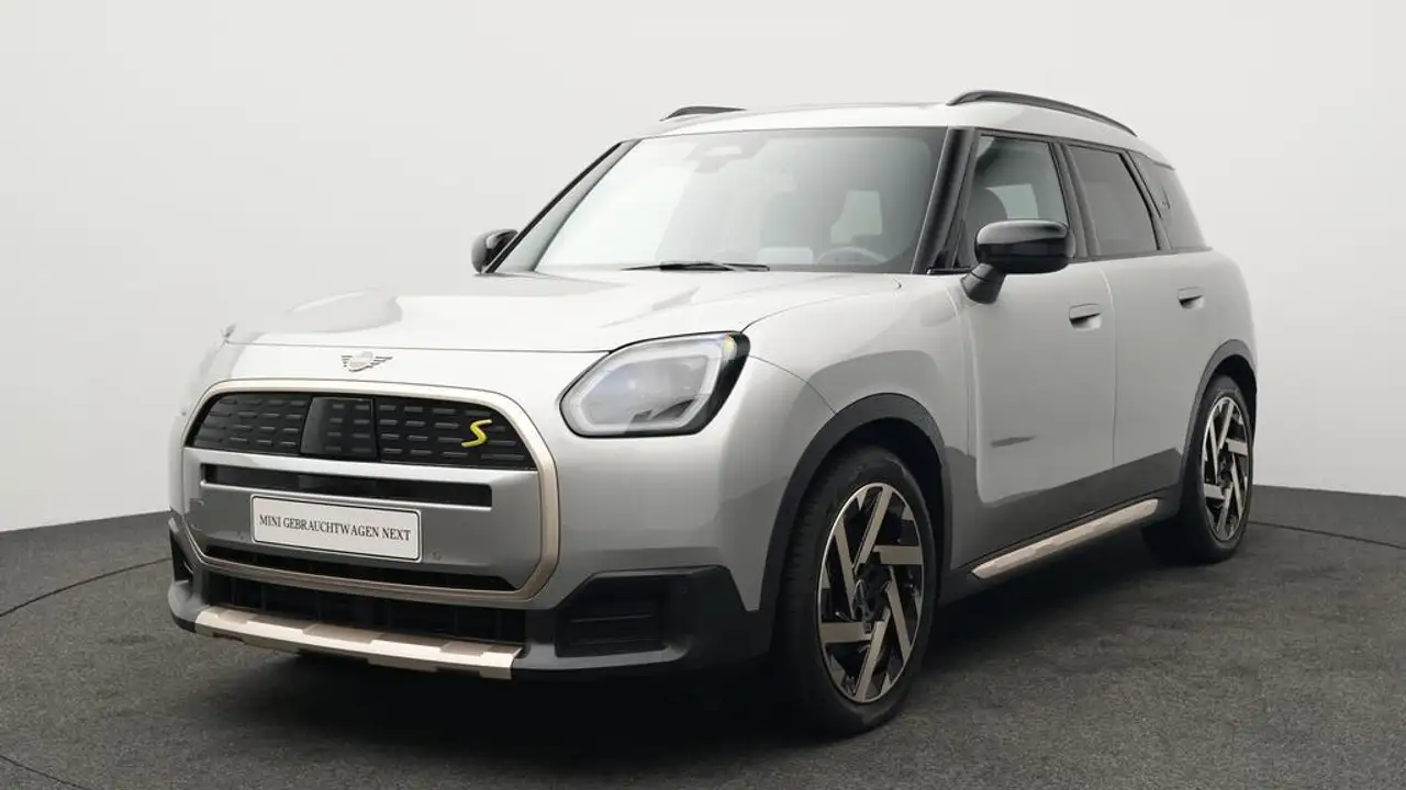 MINI Countryman SE All4 Favoured Trim