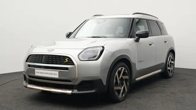 MINI Countryman SE All4 Favoured Trim