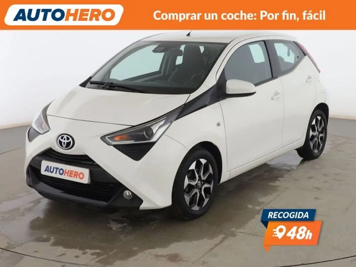 Toyota Aygo 1.0 VVT-i x-play x-shift Blanc - 1