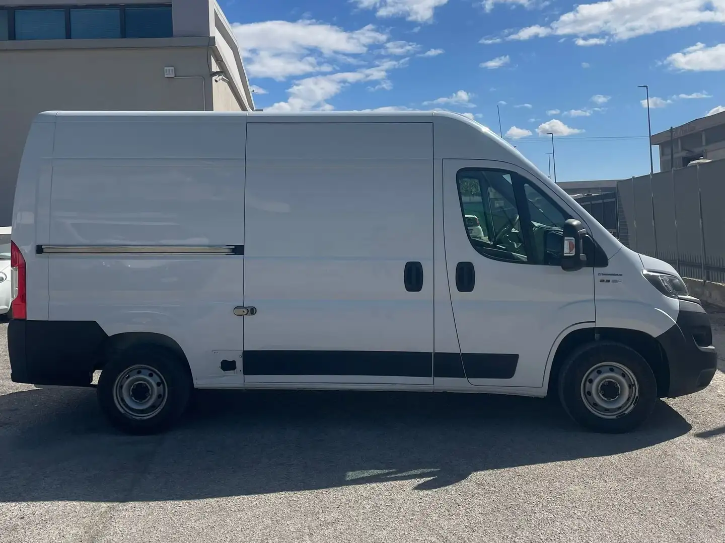 Fiat Ducato 30 MH2 2.3MJ FURGONE PASSO MEDIO T.ALTO 3 PTI-2020 Bianco - 2