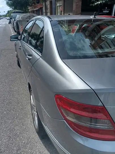 Mercedes-Benz Clase C 2010, foto 2