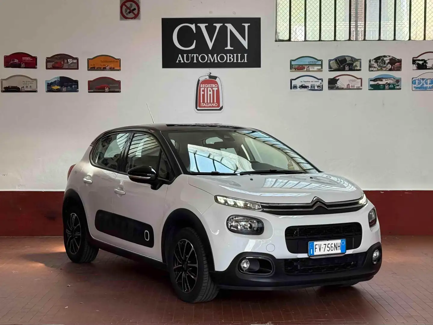 Citroen C3 1.2 puretech Shine s&s 83cv neopatentati Blanc - 1